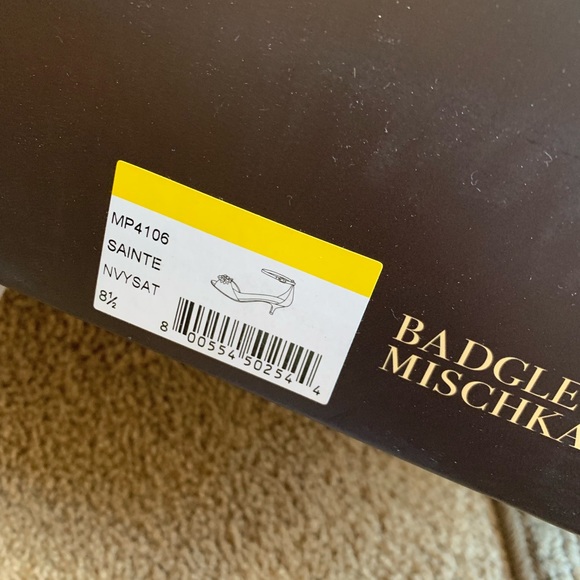 Badgley Mischka Sainte Crystal embellished sandals - Picture 5 of 5